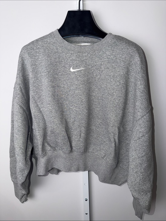 Nike Sweaters - Nike Grey Crewneck dolman sleeve Sweatshirt with White Swoosh